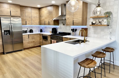 Hillcrest House | Cosy 3 Bedroom, 2 Bath Modern Home Available In A Safe Quiet SD Neighborhood