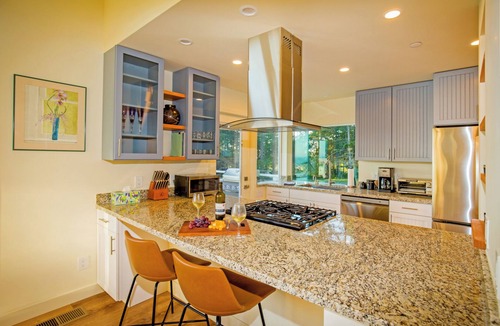 Shelter Cove Cottage | Cottage by the Sea