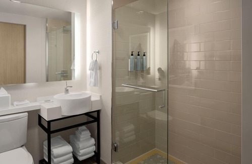 Downtown San Diego Hotel | Courtyard by Marriott San Diego Gaslamp/Convention Center