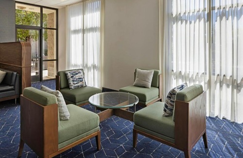 Southeastern Sacramento Hotel | Courtyard by Marriott Sacramento Midtown