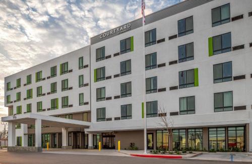 Woodland Hotel | Courtyard by Marriott Woodland