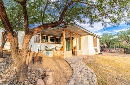 Kearny House | Cowboy House on a Historical Cattle Ranch