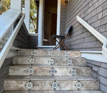 University South Bed & Breakfast | Cowper Inn