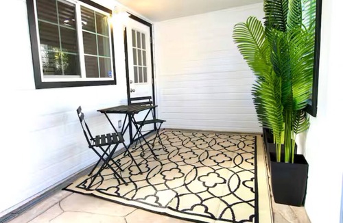 Staumbaugh Heller Apartment | Coziness & convenience w/home gym!