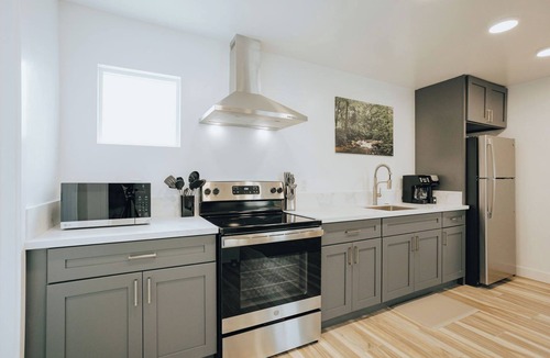 Santa Maria Condo | Cozy 1-bdrm condo in beautiful Santa Maria with WiFi, AC; next to 101/Pismo