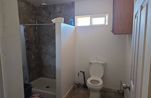 Lancaster Ski Chalet | Cozy 1-bedroom chalet in beautiful Palmdale with Evaporative (swamp) cooler.