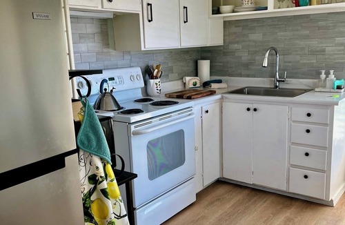 Grants Pass Cottage | Cozy 1-bedroom Cottage in tranquil Grants Pass