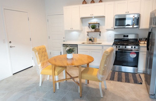 Avondale Apartment | Cozy 1-Bedroom Getaway with 2 Comfy Beds – Perfect for Relaxation!