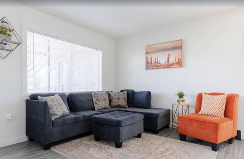 Entertainment District Apartment | COZY 1BR Apartment in Scottsdale | *POOL ACCESS*