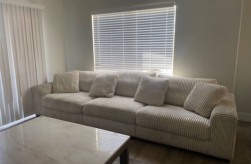 Overland Trail Apartment | Cozy 2-bedroom apartment with AC in soothing Glendale