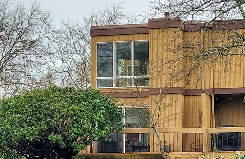 Tanasbourne Condo | Cozy 2-bedroom condo with AC in beautiful Beaverton with a garage