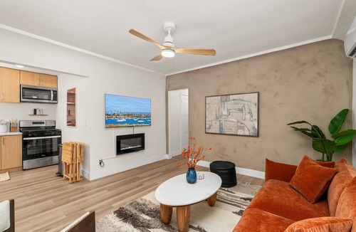 Corridor Cottage | Cozy 2-Bedroom Cottage Near Balboa Park