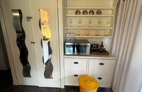 Clearlake House | Cozy 2-bedroom home in amazing Clearlake with AC, WiFi,
