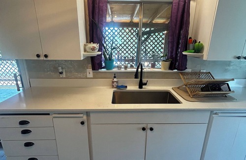 Clearlake House | Cozy 2-bedroom home in amazing Clearlake with AC, WiFi,