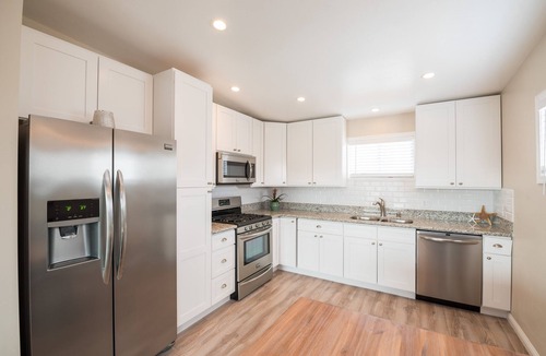 Morro Bay House | Cozy 2 bedroom house, ocean views, in quiet neighborhood, short drive to beach.