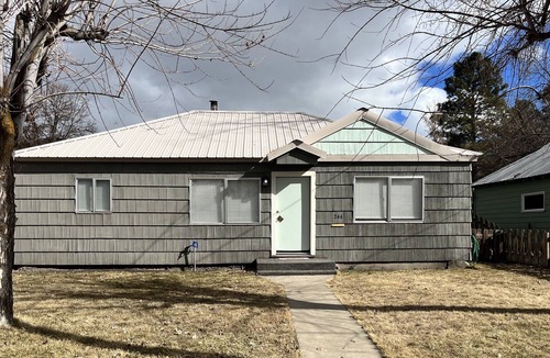 Lakeview House | Cozy 2-Bedroom Townhome--Bring the Kiddos & Furry Friends!