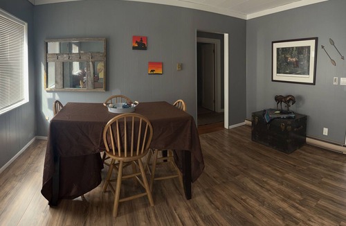 Lakeview House | Cozy 2-Bedroom Townhome--Bring the Kiddos & Furry Friends!