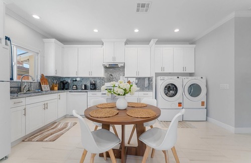 Garden Grove House | Cozy 2BR + 2BA Modern Home w/BBQ Patio