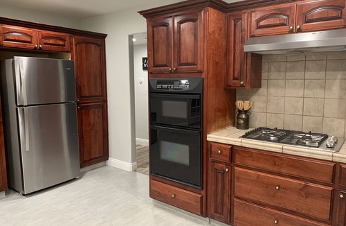 Fresno House | Cozy 3 bed/2 bath with a Brewery Feel Patio