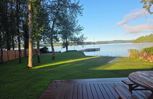 Silver Lake Cabin | Cozy 3-bedroom cabin at serinity cove on tranquil Silver Lake with AC