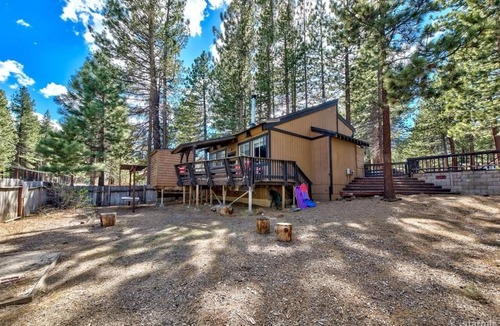 Bijou Park Cabin | Cozy 3BD/2BA cabin, Sleeps 6+, All year-round accessible road