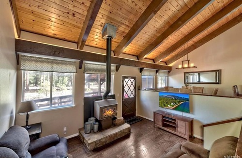 Bijou Park Cabin | Cozy 3BD/2BA cabin, Sleeps 6+, All year-round accessible road
