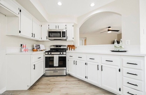 Green Valley House | Cozy 4-bedroom house in beautiful Henderson with Pool and Spa