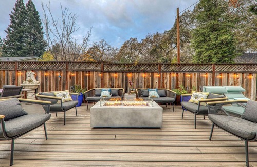 Walnut Creek House | Cozy 4BD/3BA Cottage in Walnut Creek Dwtn