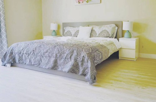 Union City House | COZY 4BR/2BA house Silicon W/D AC parking