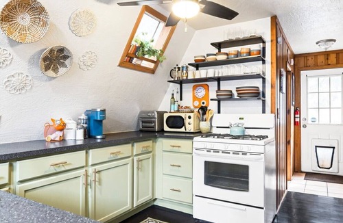 Mountainaire Ski Chalet | Cozy A-Frame Dog Friendly Quiet Fenced Yard