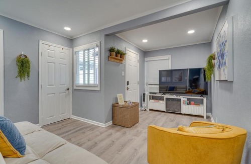 Ashland House | Cozy Bay Area Vacation Rental with Patio