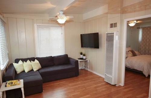 Ocean Beach Cottage | Cozy Beach Cottage