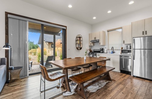 Powell Butte House | Cozy Brasada Casita | Private Entrance