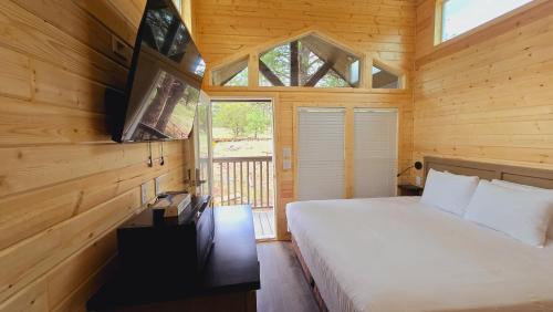 Williams Ski Chalet | Cozy Cabin By Forest View 7B