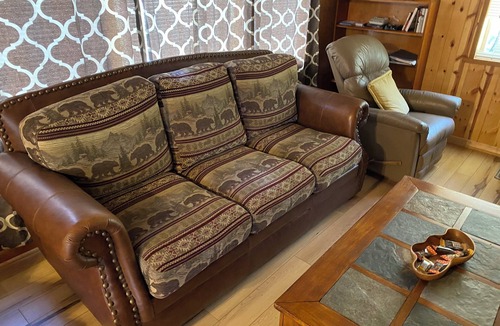 Klamath Falls Cabin | Cozy cabin in serene Rocky Point near Klamath Lake