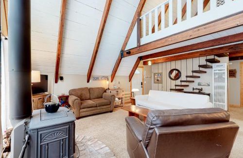 Mountain View Estates House | Cozy Cabin Retreat