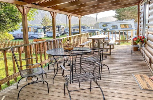Klamath House | Cozy Cabin with a Private Deck in Klamath, CA