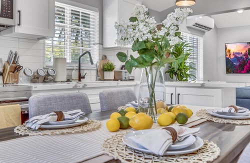 Monrovia House | Cozy Charming Blue Cottage Retreat for Your Stay!