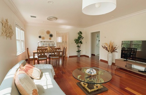 East Pasadena House | Cozy & Clean 2-bedroom house in marvelous Pasadena with HVAC