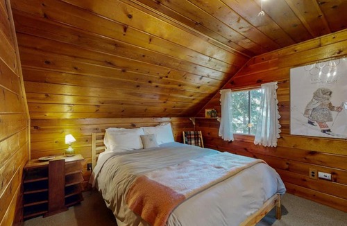 Government Camp House | Cozy & comfortable mountain cabin with great Government Camp location