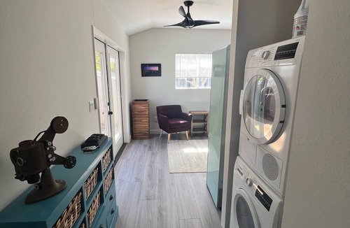 Browns Valley Cottage | Cozy Conveniently Located Cottage In the Valley