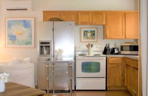 Newberg Cottage | Cozy Cottage settled in the heart of beautiful Yamhill Valley wineries.