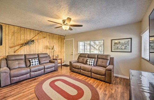 South Jordan House | Cozy Cottage w/Game Room ~ 17 Mi to Dtwn SLC!
