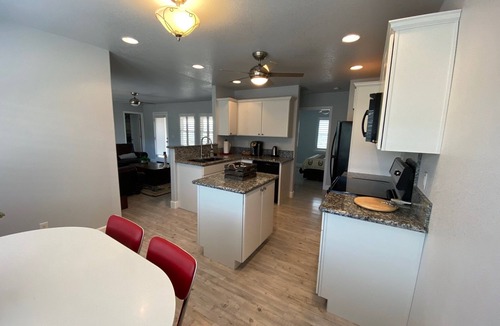 Smith Valley House | Cozy Desert Creek Bungalow in Smith Valley - OHV Paradise
