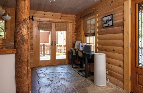 Bass Lake Cabin | Cozy Family Cabin - short walk to The Pines Village