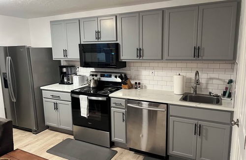 Western House | Cozy family sized 2 bedroom 1 bath newly remodeled basement