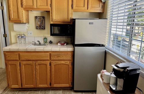Templeton Apartment | Cozy farmhouse studio, a chicken lovers dream!