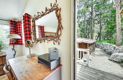 Forest Falls Cabin | Cozy Forest Falls Rental Cabin Near Hiking Trails!