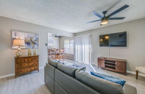 Fresno House | Cozy Fresno Condo w/Balcony & Pool Access