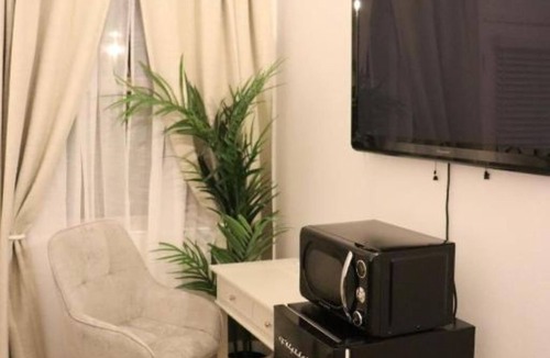 Gualala Apartment | Cozy Getaway with Ocean View and Private Entrance - EV Charger, No Kitchen